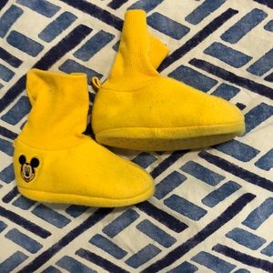 Disney Yellow Mickey house / sleep booties